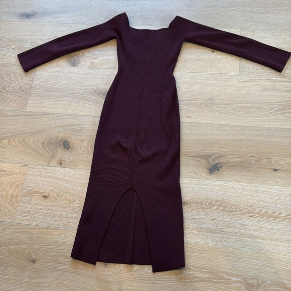 EUC Khaite Pia Off the Shoulder Ribbed Midi Dress in Merlot Sz M - Picture 8 of 8